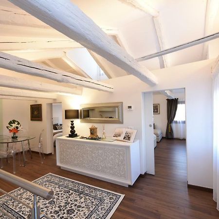 Sweet Apartment Frari Венеция Экстерьер фото