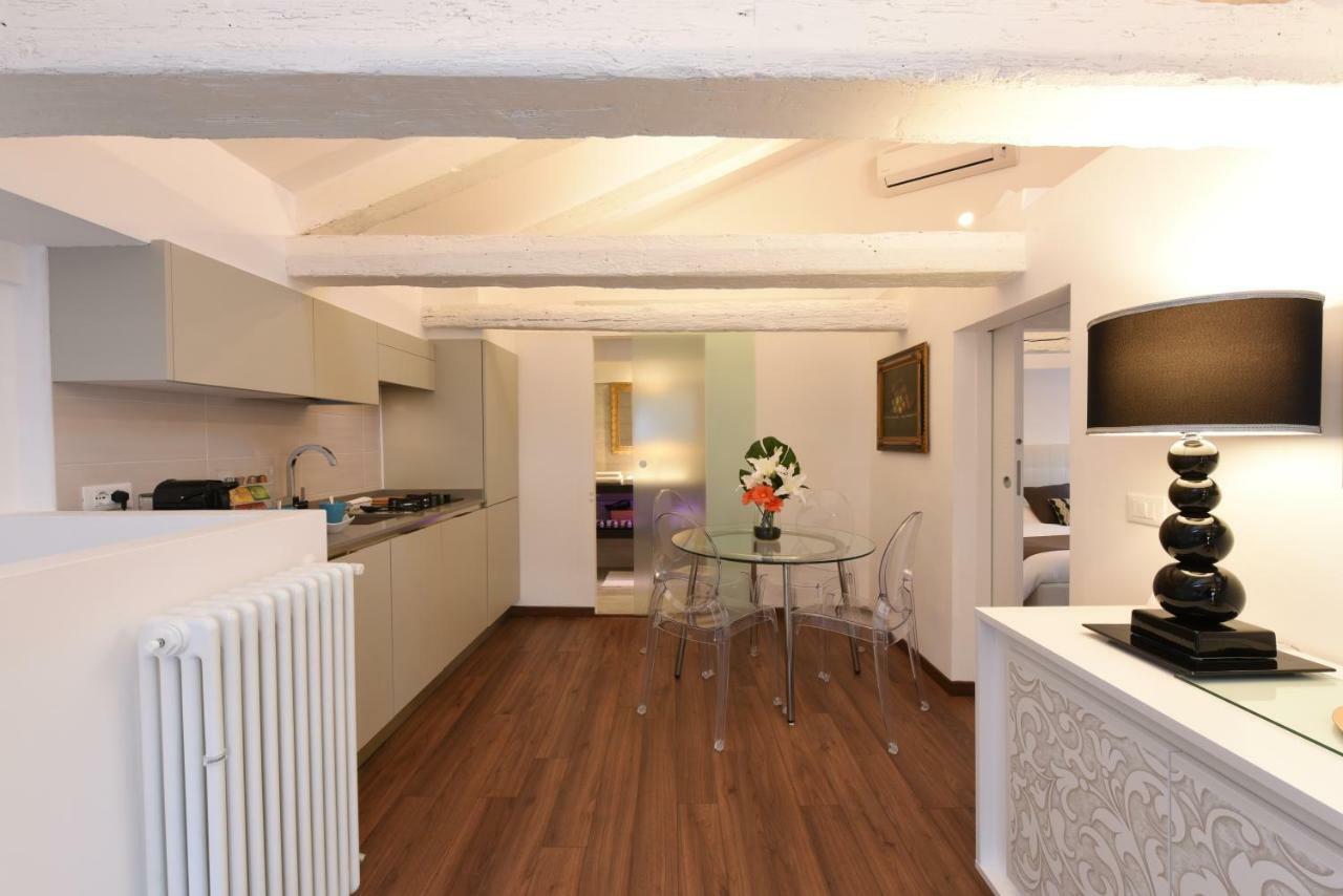 Sweet Apartment Frari Венеция Экстерьер фото